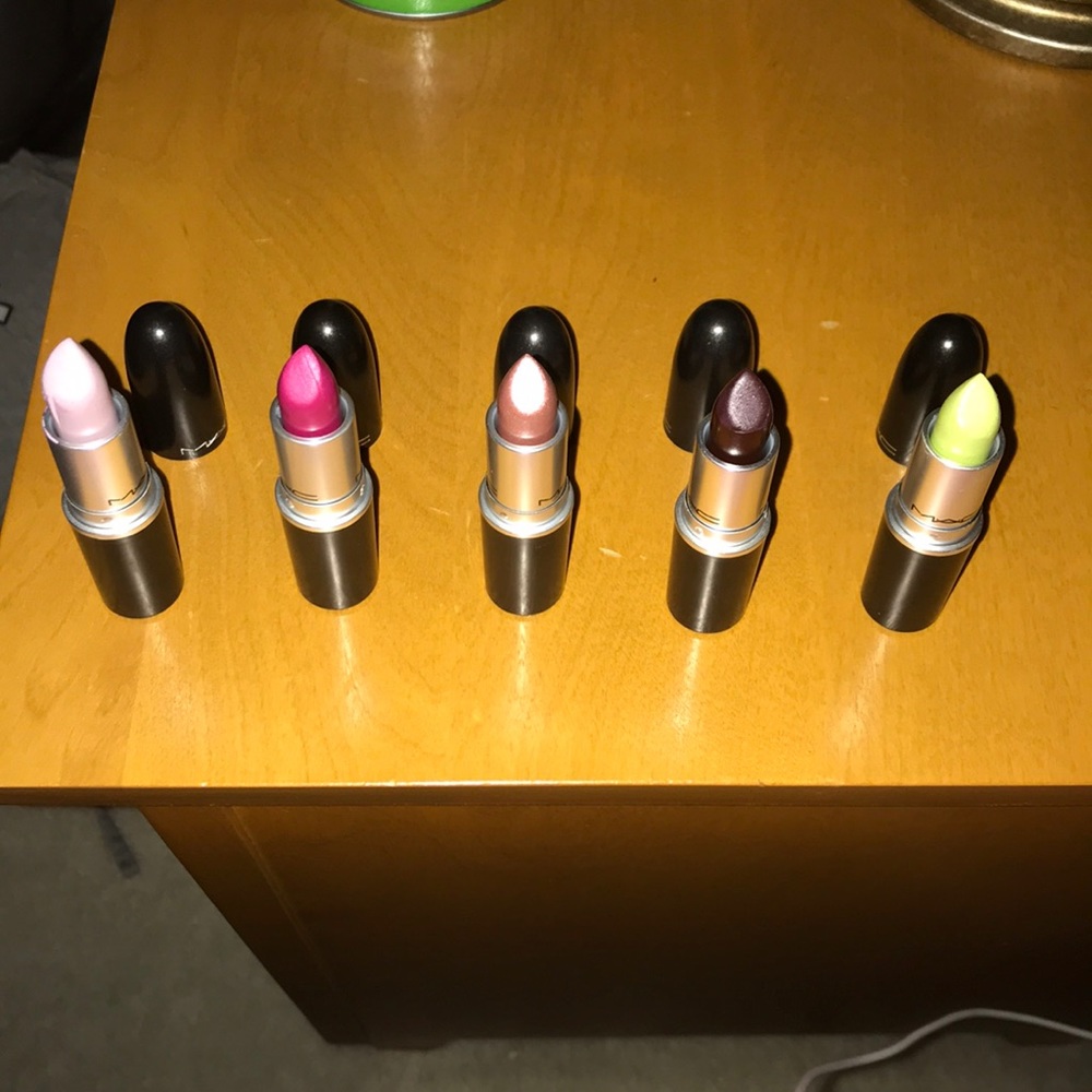 Set 5 limited edition Mac lipsticks Ariana Grande